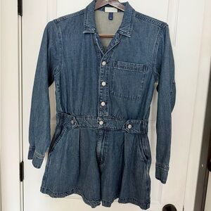 Universal Thread Soft Blue Denim Jean Shorts Coveralls Shortalls Size 12